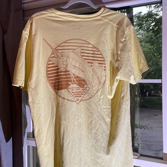 Columbia Men’s PFG Short Sleeve Tee in Yellow - Picture 4 of 4